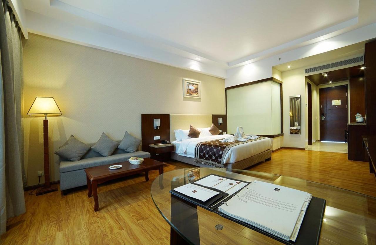Clarion Inn Jaipur Kukas Екстер'єр фото
