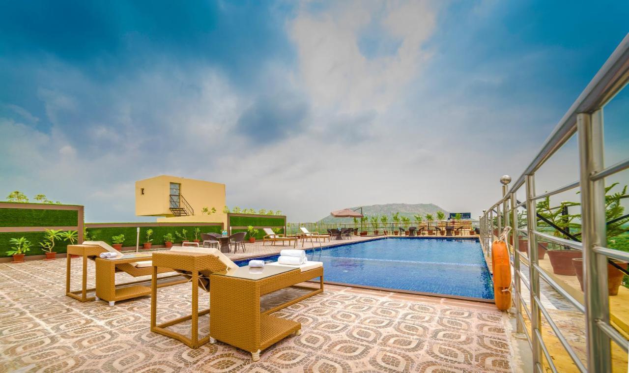 Clarion Inn Jaipur Kukas Екстер'єр фото