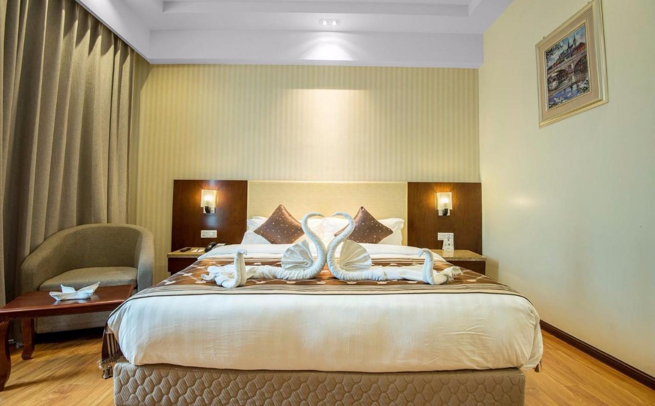 Clarion Inn Jaipur Kukas Екстер'єр фото