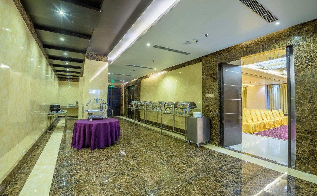Clarion Inn Jaipur Kukas Екстер'єр фото