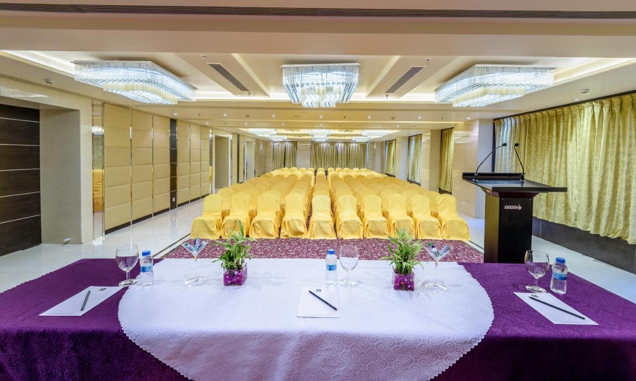 Clarion Inn Jaipur Kukas Екстер'єр фото
