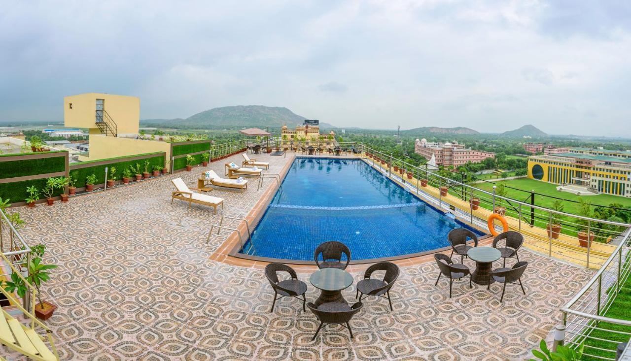 Clarion Inn Jaipur Kukas Екстер'єр фото